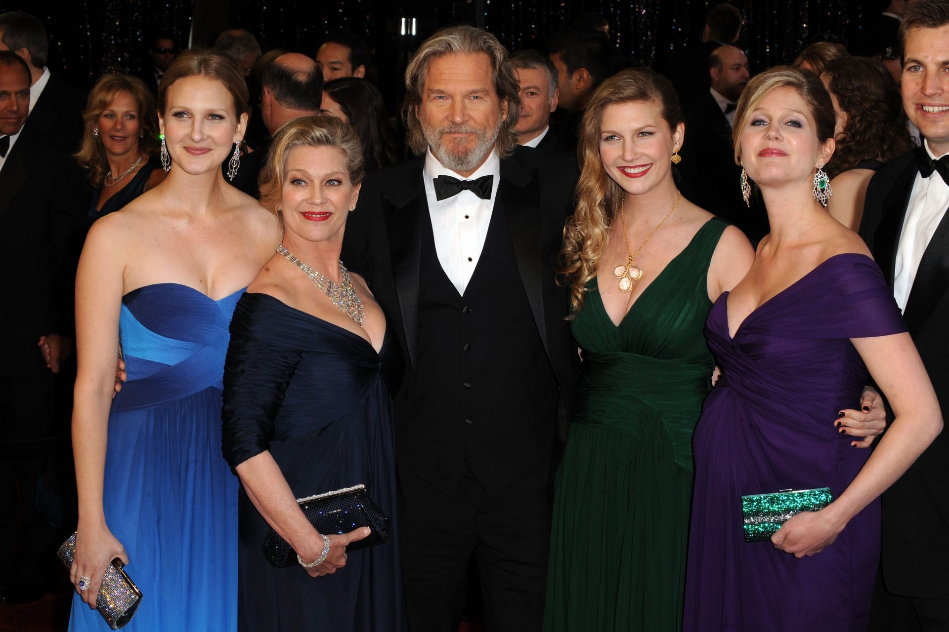 Susan Geston and Jeff Bridges with their daughters in 2011