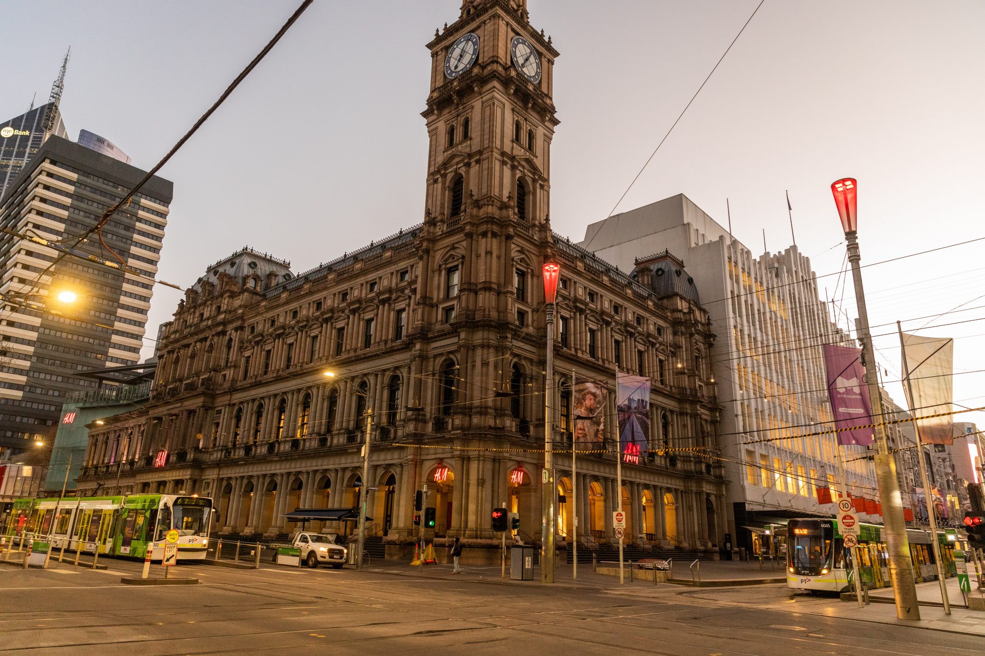 Now: Flinders Street Station from Elizabeth Street