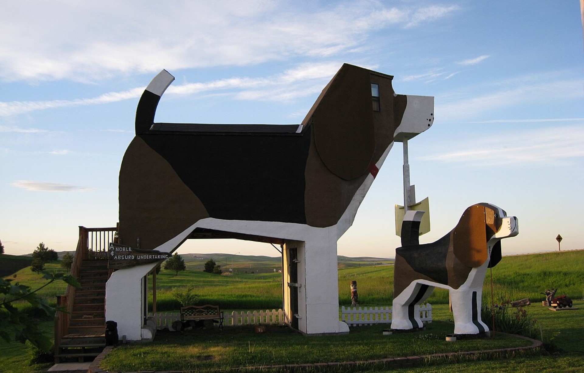 Dog Bark Park Inn, Cottondown, Idaho (USA)