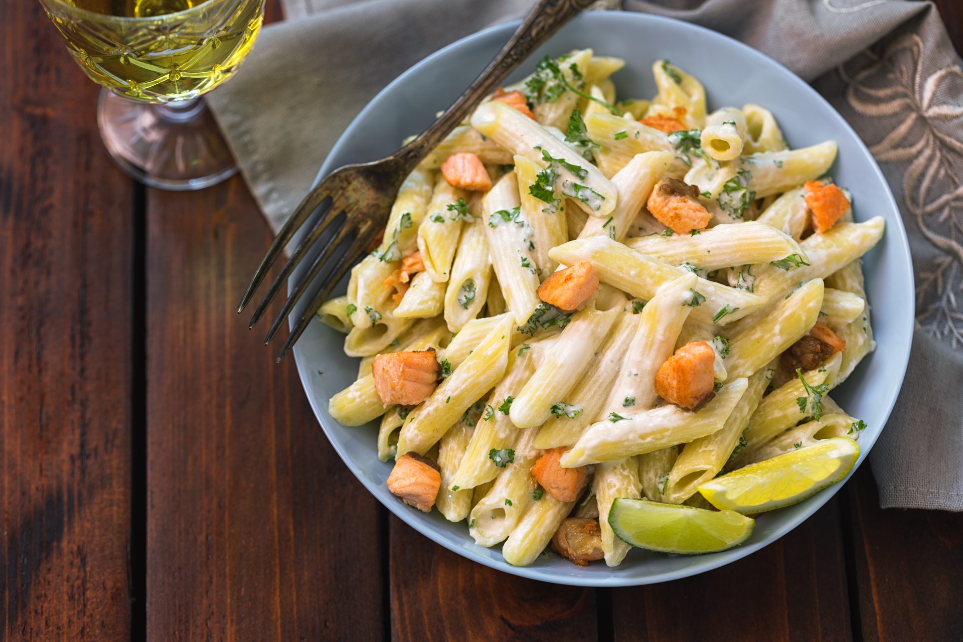 Penne with salmon and herbs