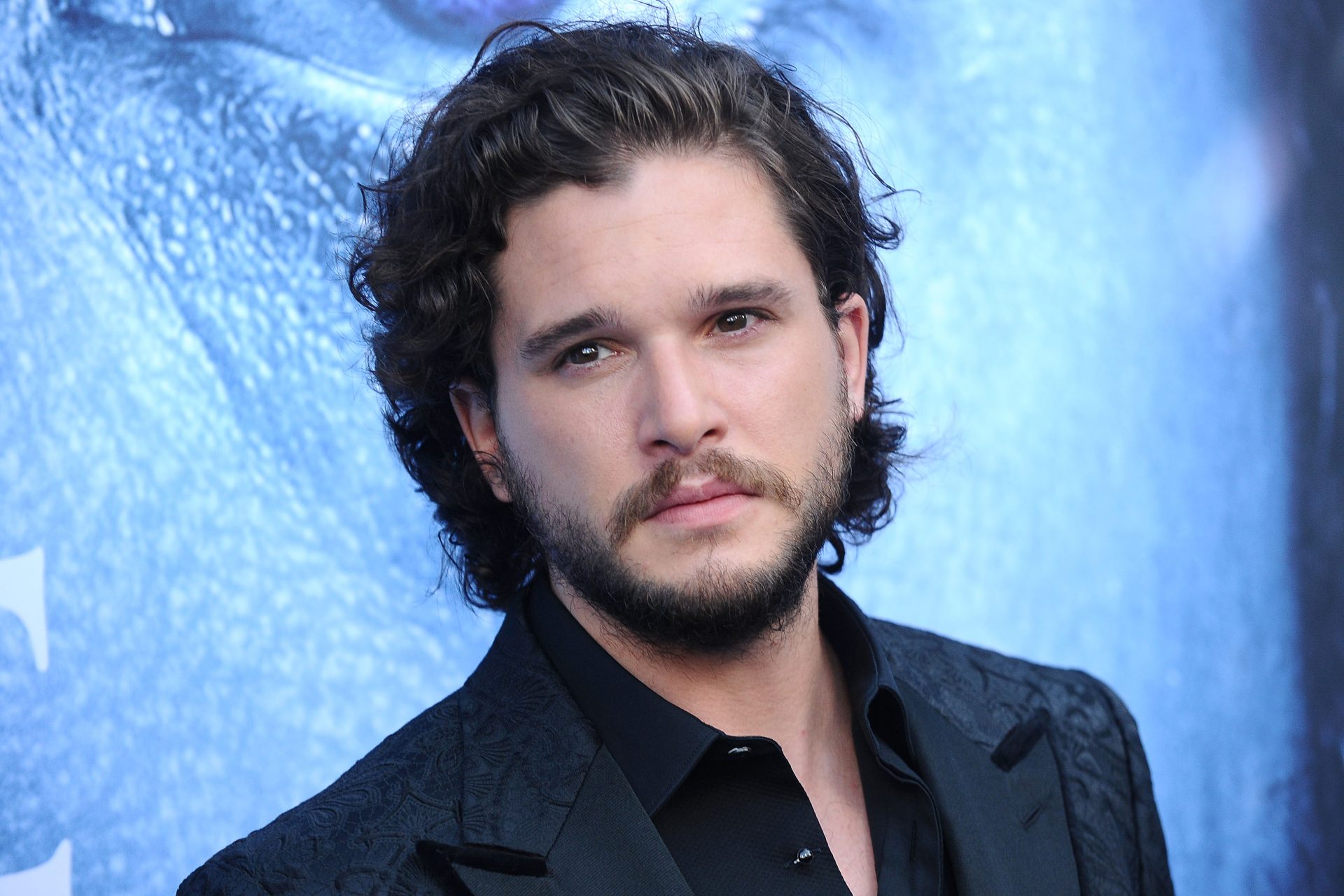 Kit Harrington è evidentemente un nobile guerriero