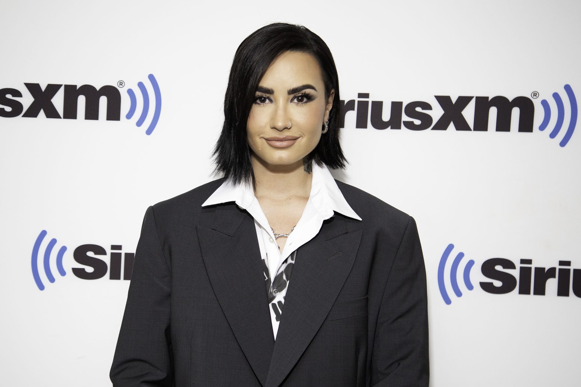 Demi Lovato: a distancia de ella
