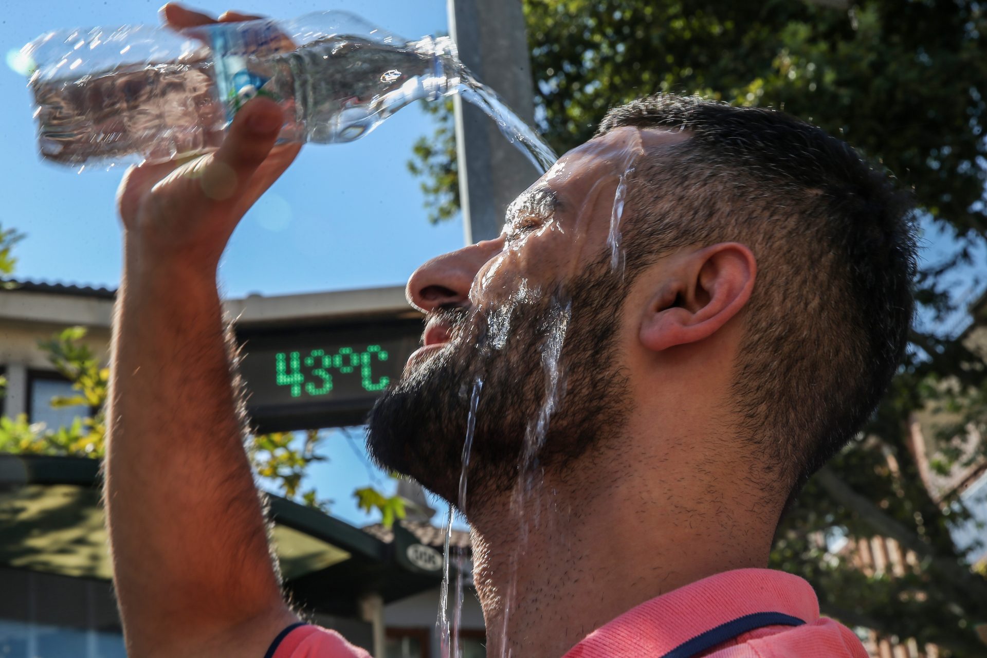 Así es el agotamiento por calor y golpe de calor: síntomas y cómo prevenirlo