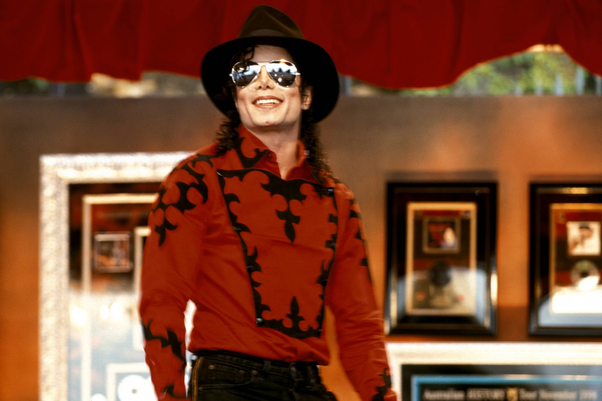 Michael Jackson - 115 milhões de dólares