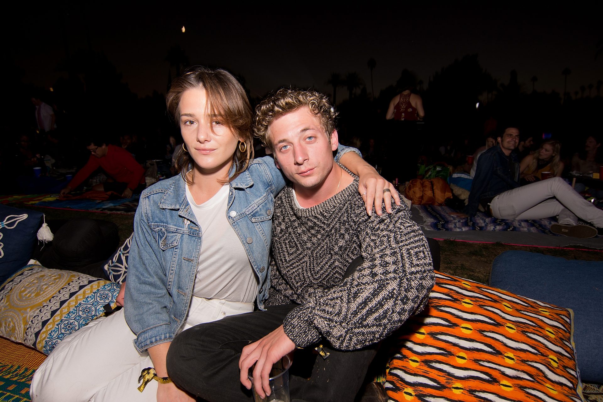Jeremy Allen White must take an alcohol test to see his daughters