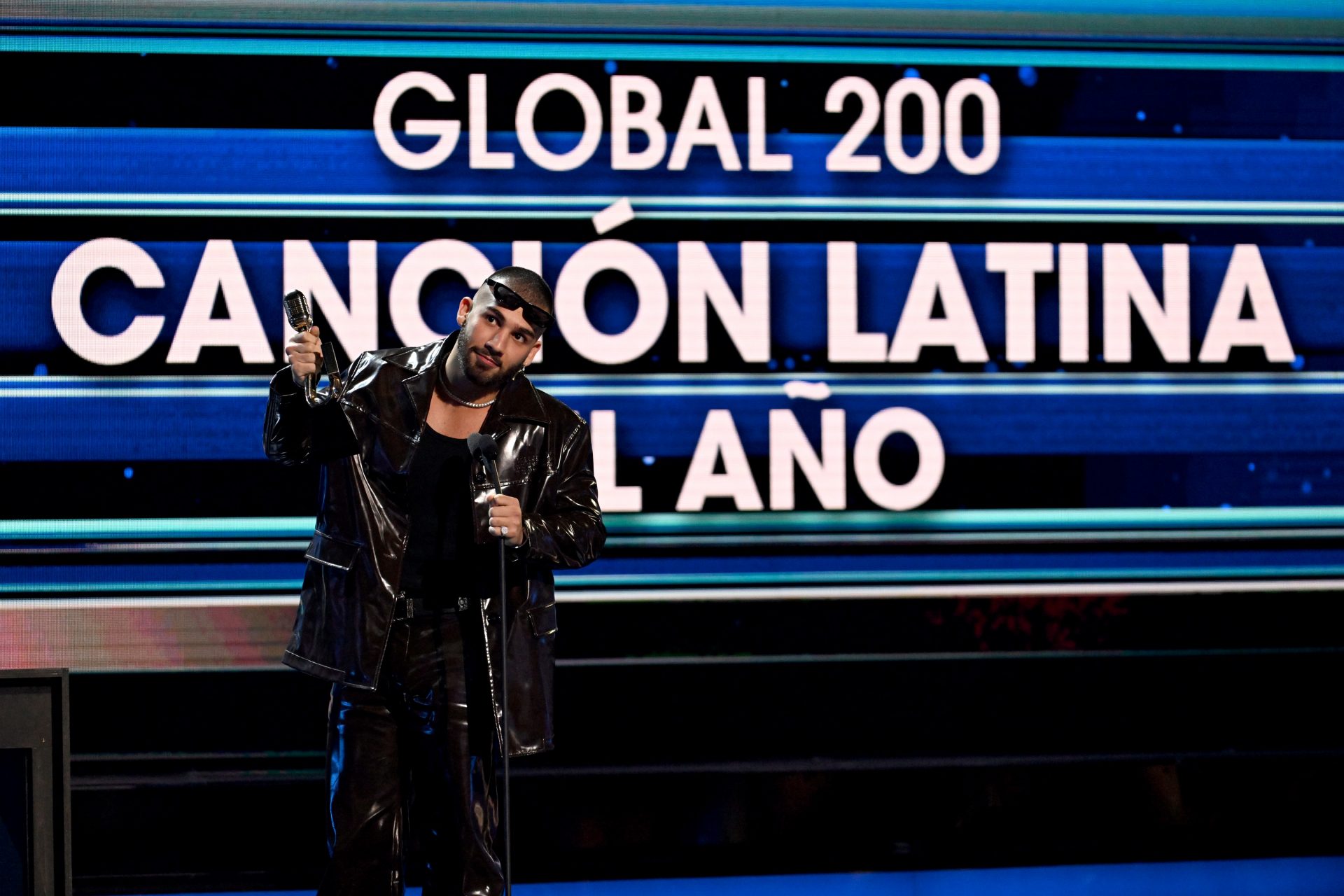 Global 200 canción del año: