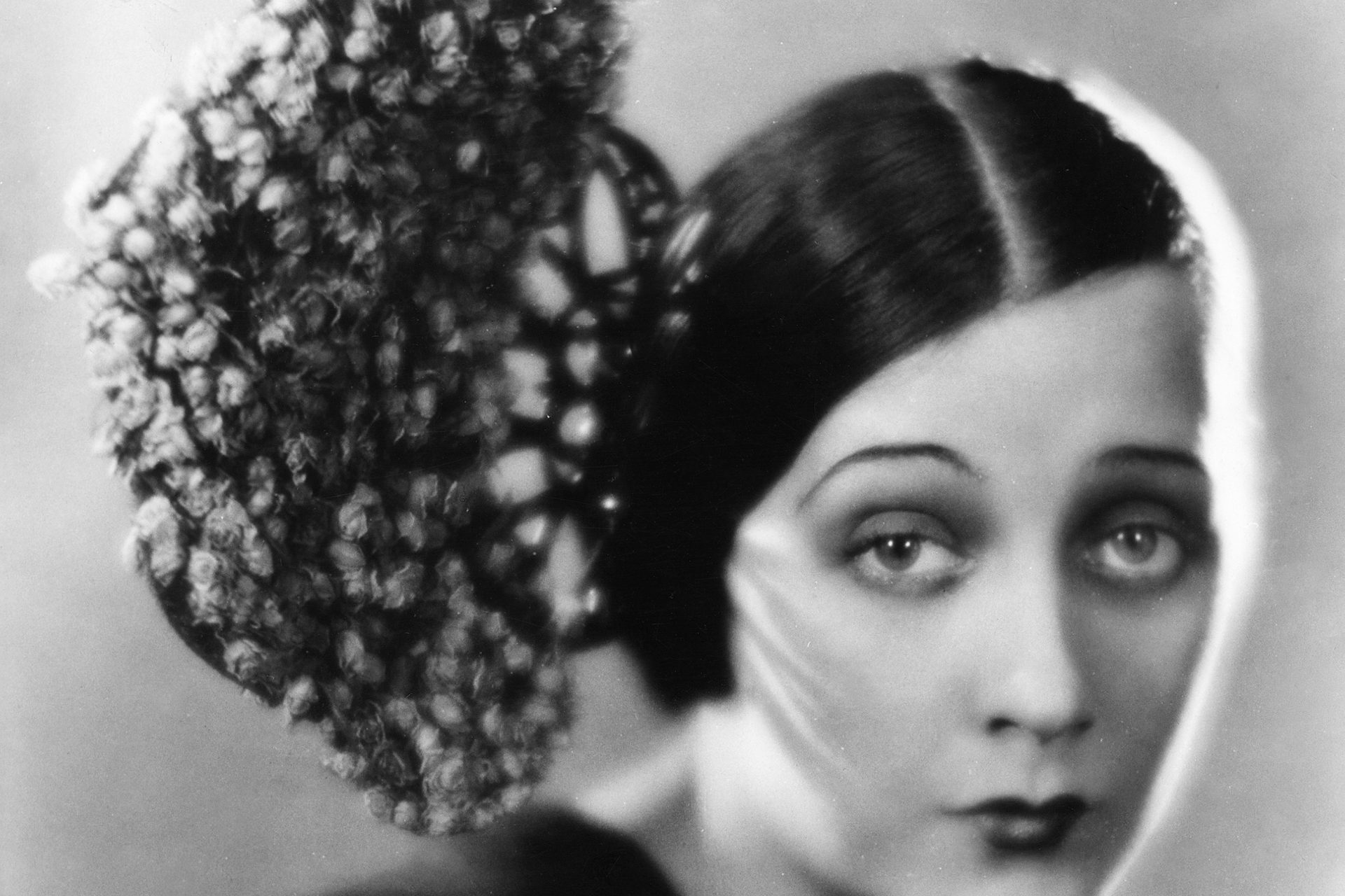 Another woman pressured: Barbara La Marr