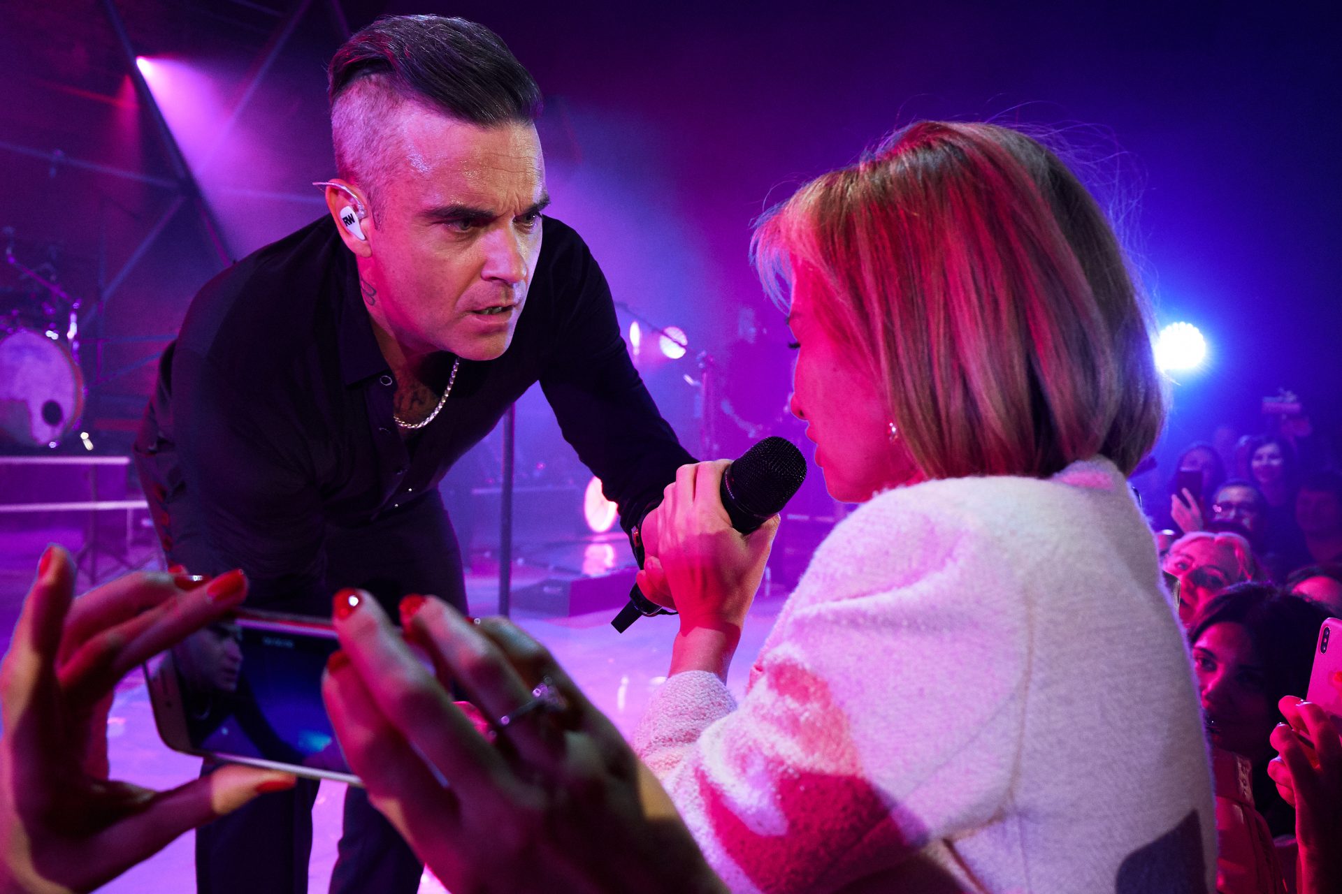 Drama at a Robbie Williams concert