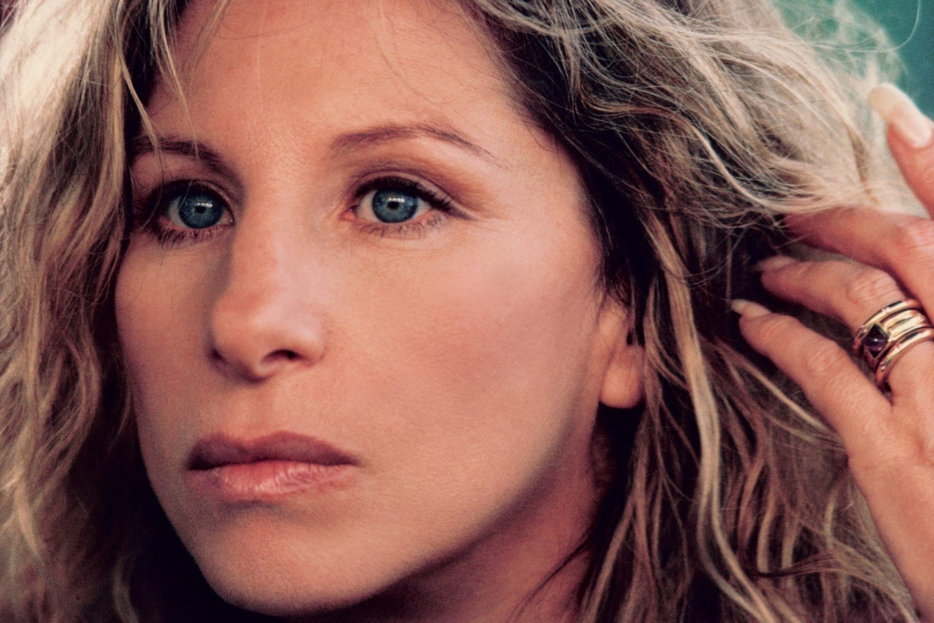 Mémoires de Barbra Streisand : voici les 15 révélations les plus croustillantes de son livre événement