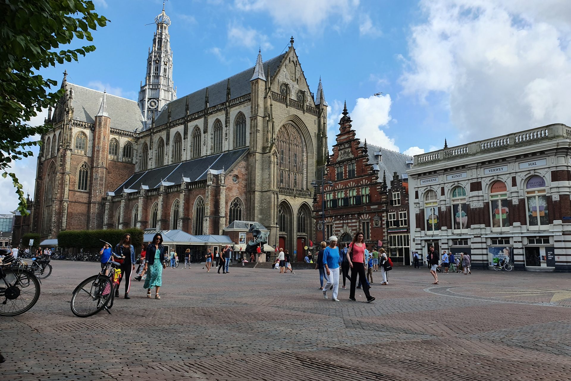 Op 11-jarige leeftijd bij Haarlem 105