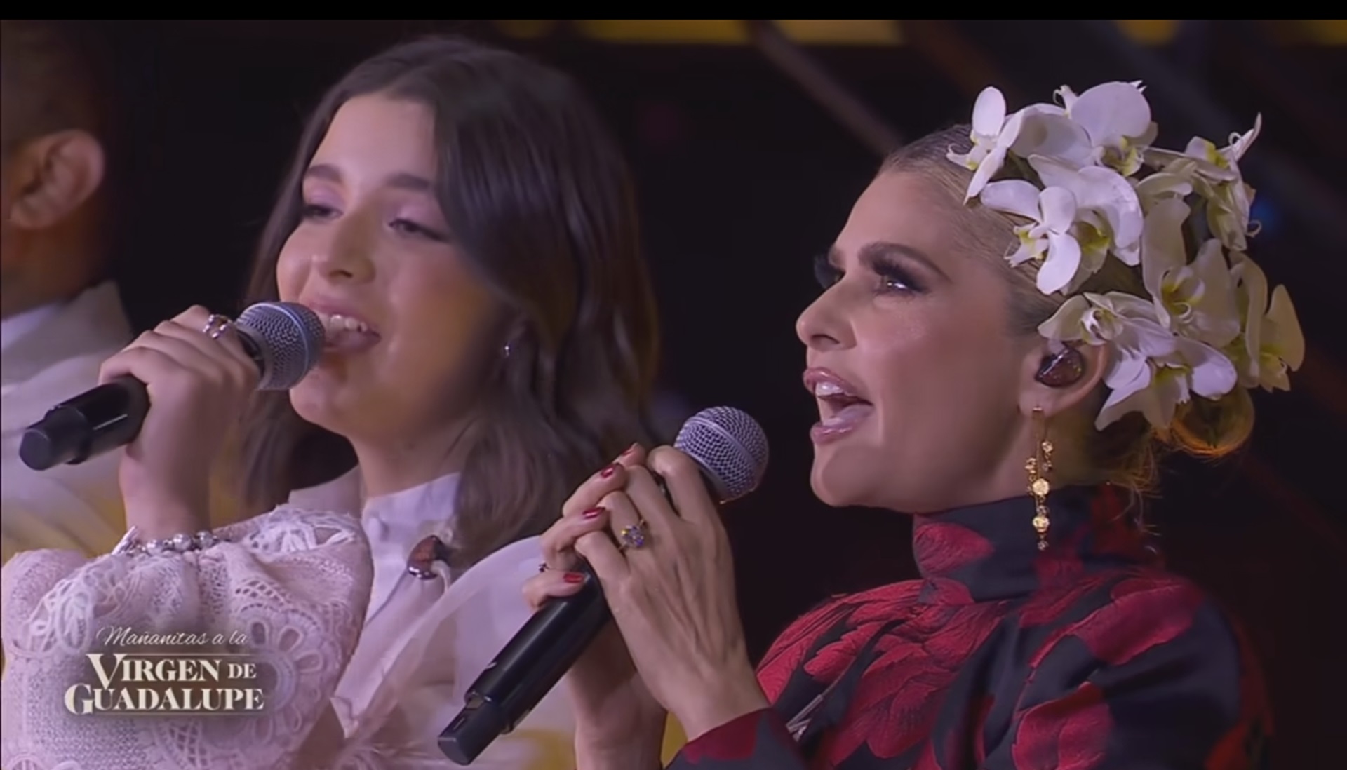 Itatí Cantoral y su hija 