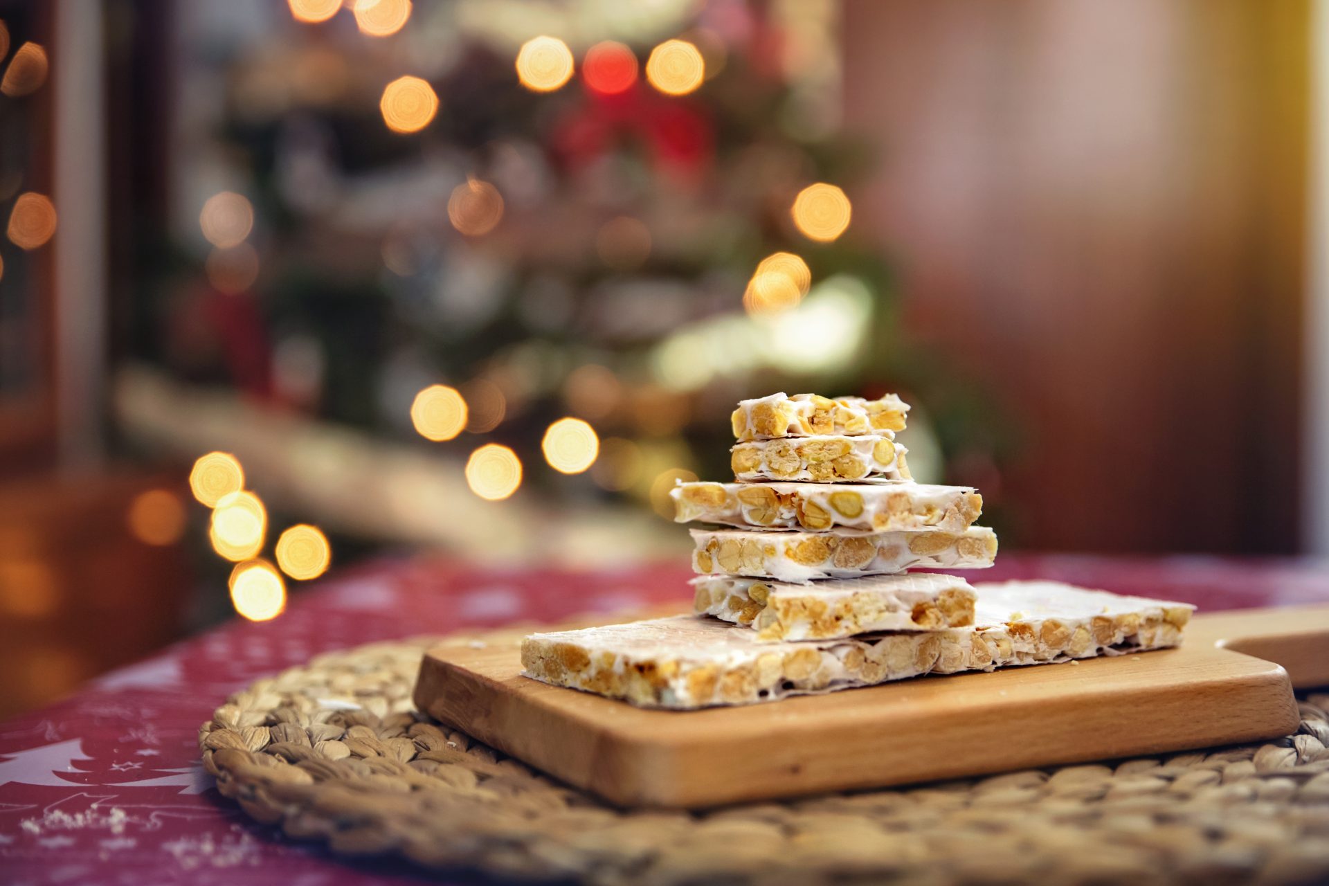 Tradition provençale des 13 desserts de Noël : origines et symboles