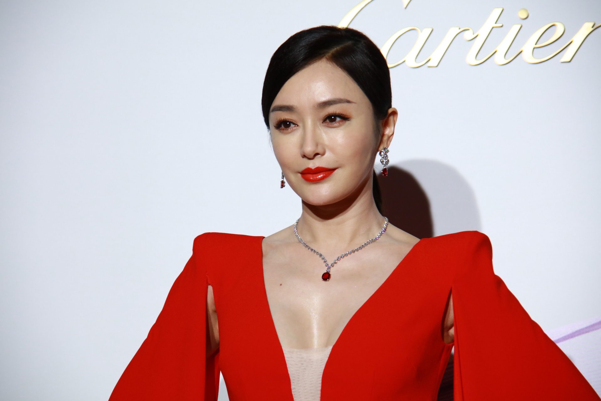 'Yanxi Palace' actress Qin Lan diagnosed with incurable vocal cord damage