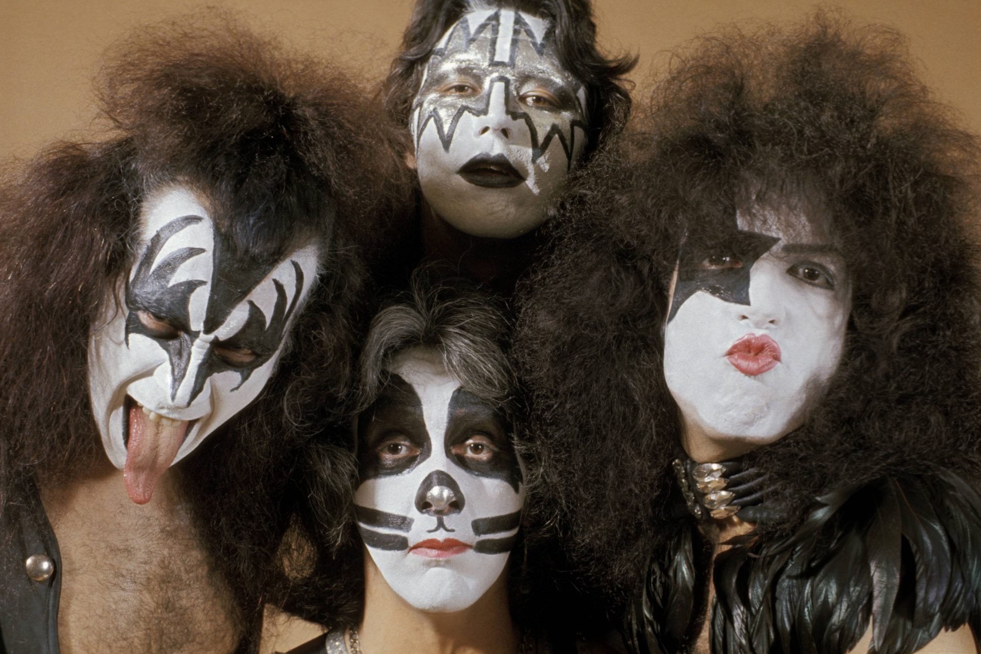 Kiss y un cómic hecho con su sangre