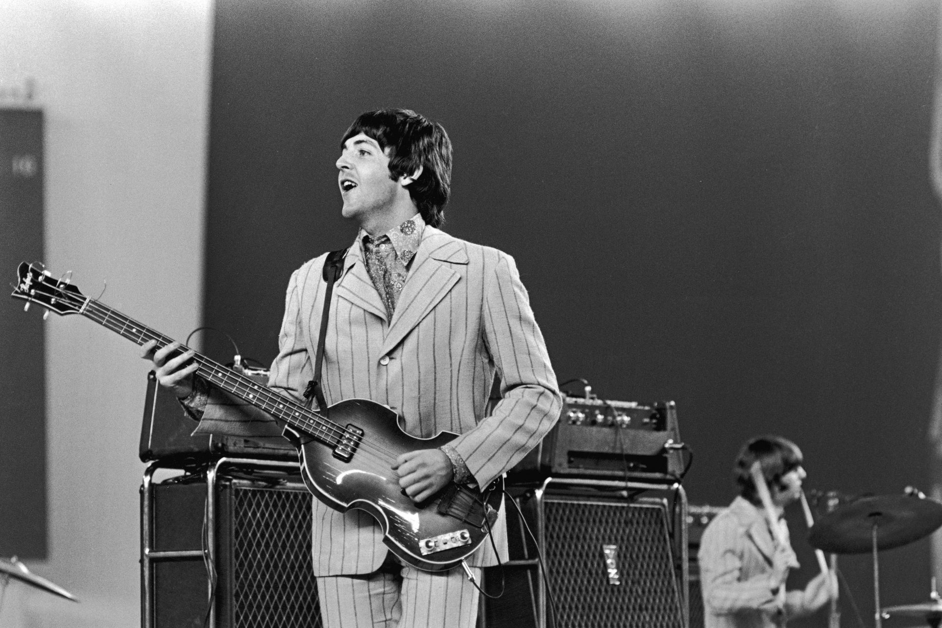 Paul McCartney died in 1966 (did he?)