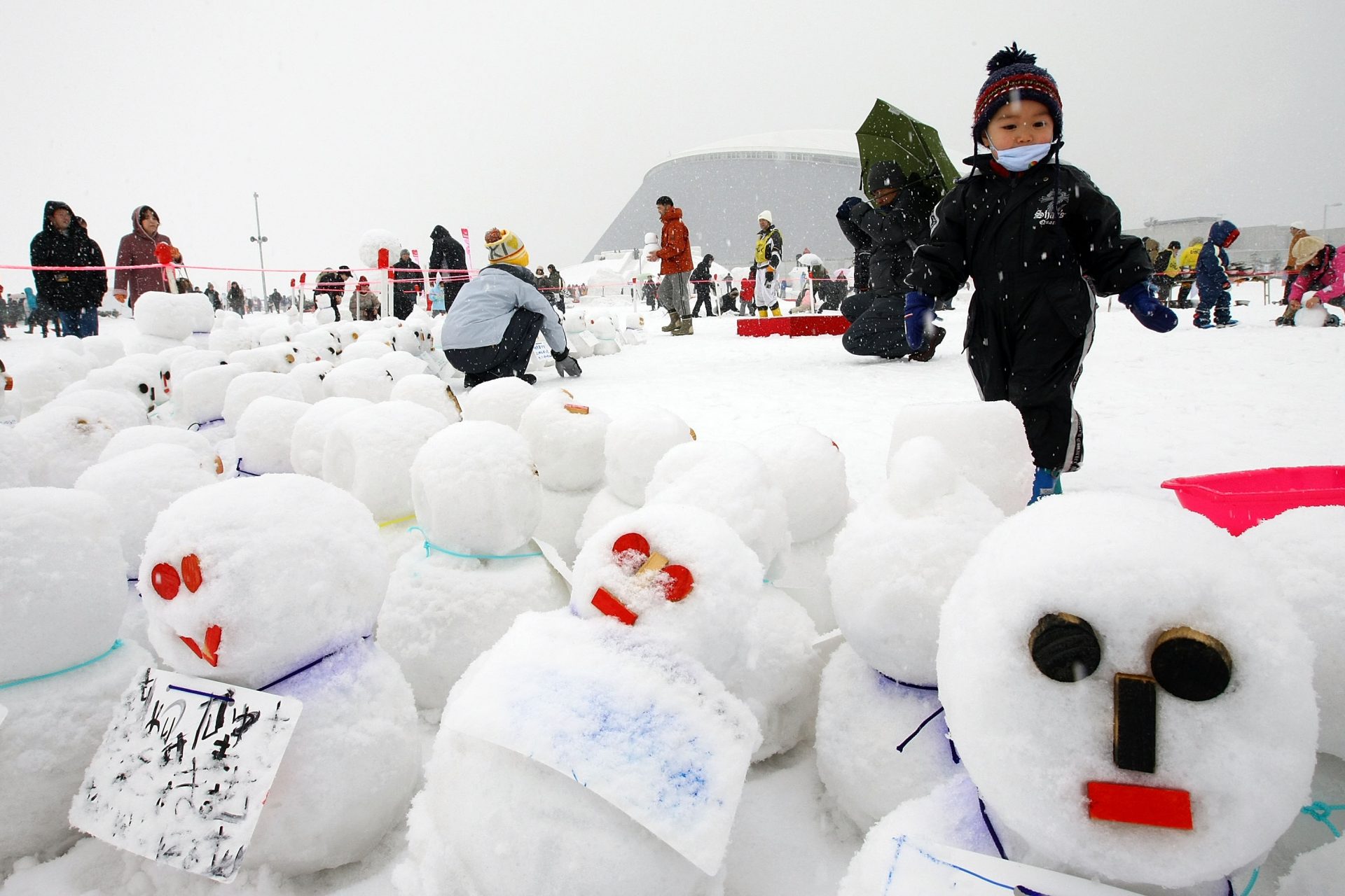 A group of adorable snowmen