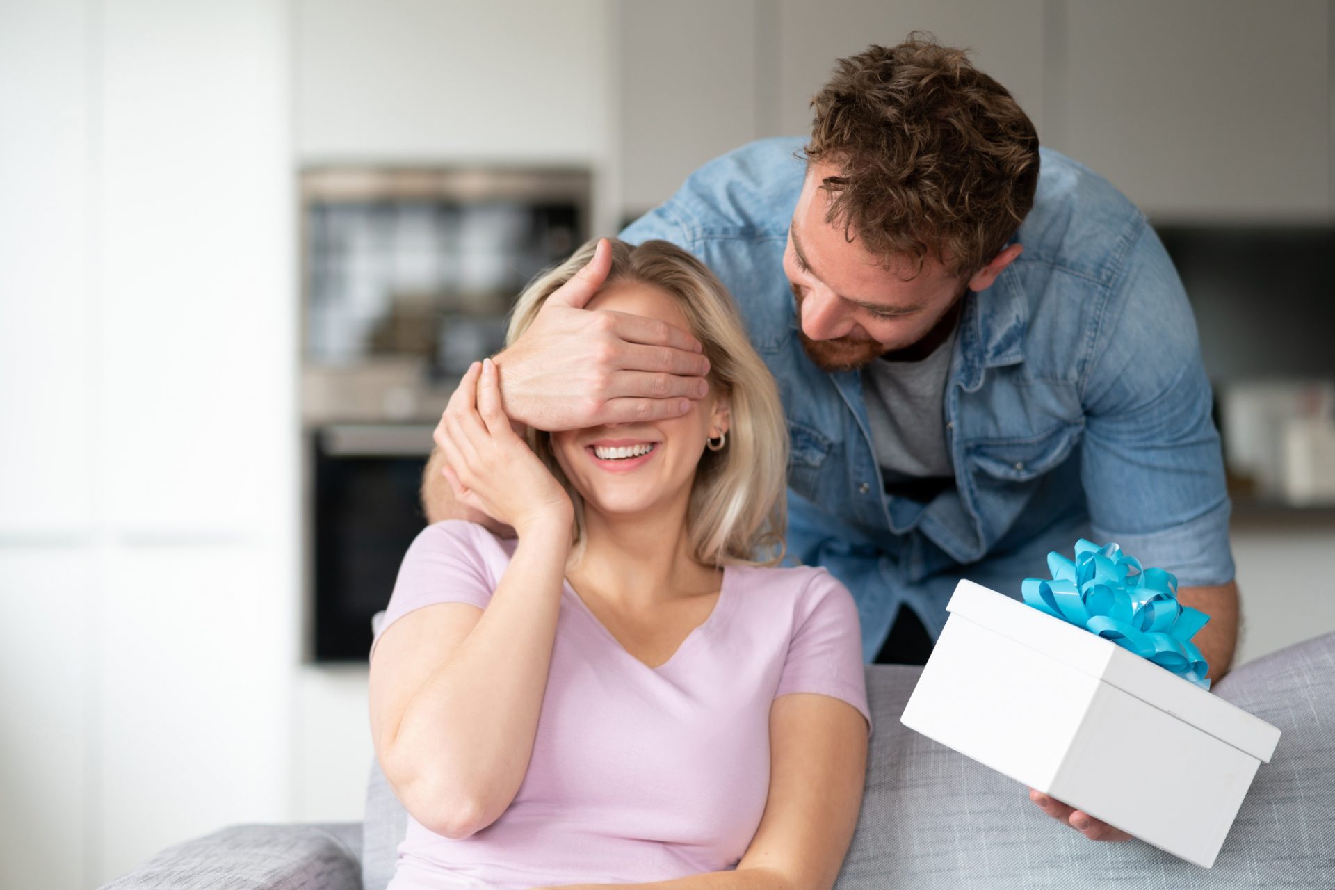 Saint-Valentin : les pires cadeaux à (ne jamais) offrir à une femme