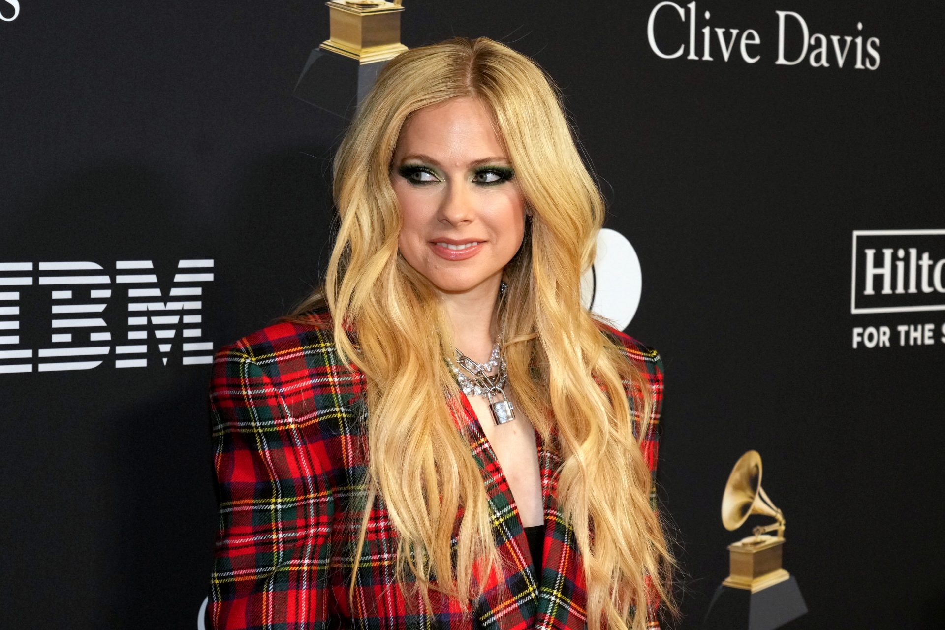 L'assurda teoria del complotto su Avril Lavigne