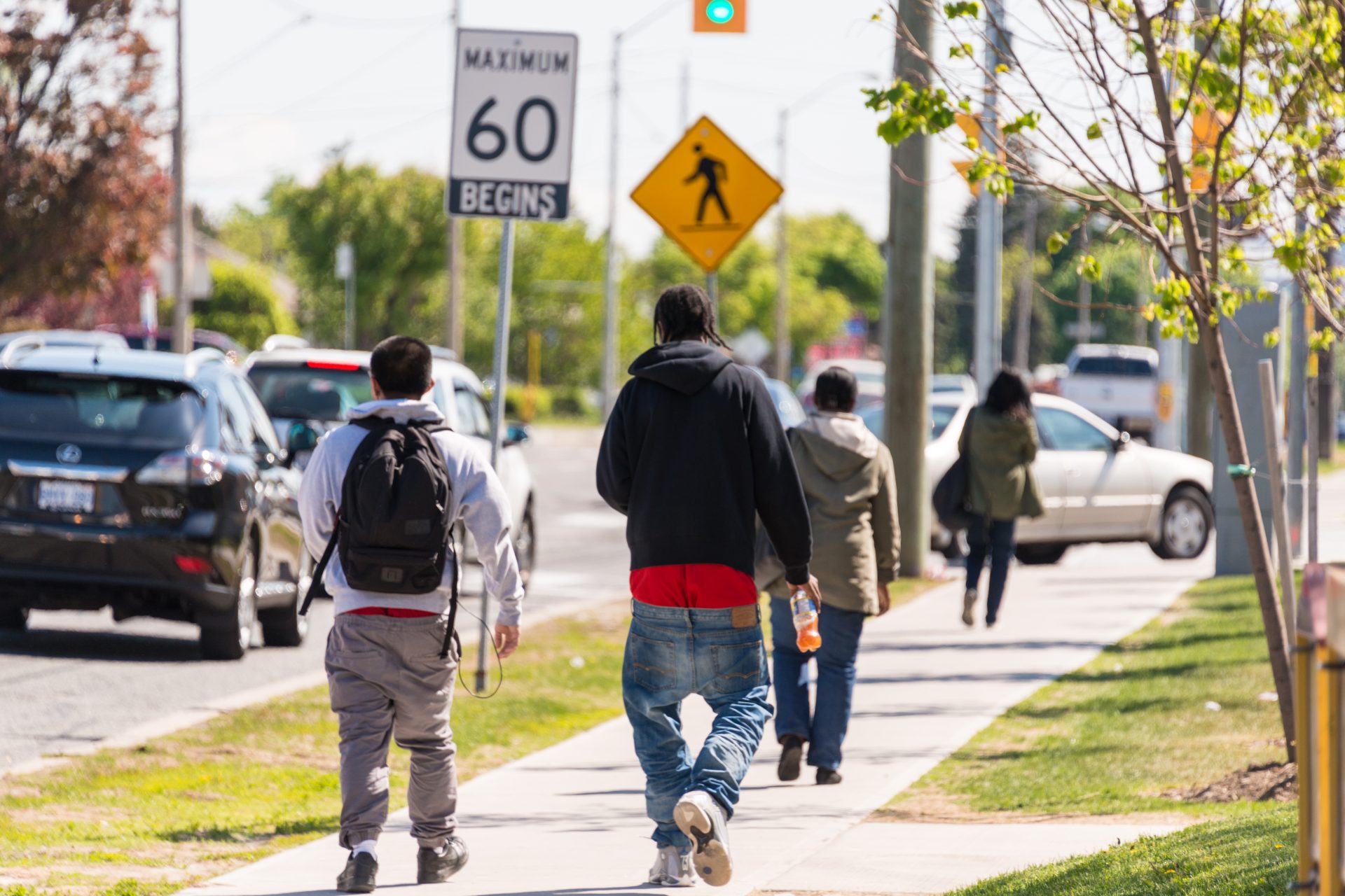 Americans’ most-hated fashion trend… Sagging pants!