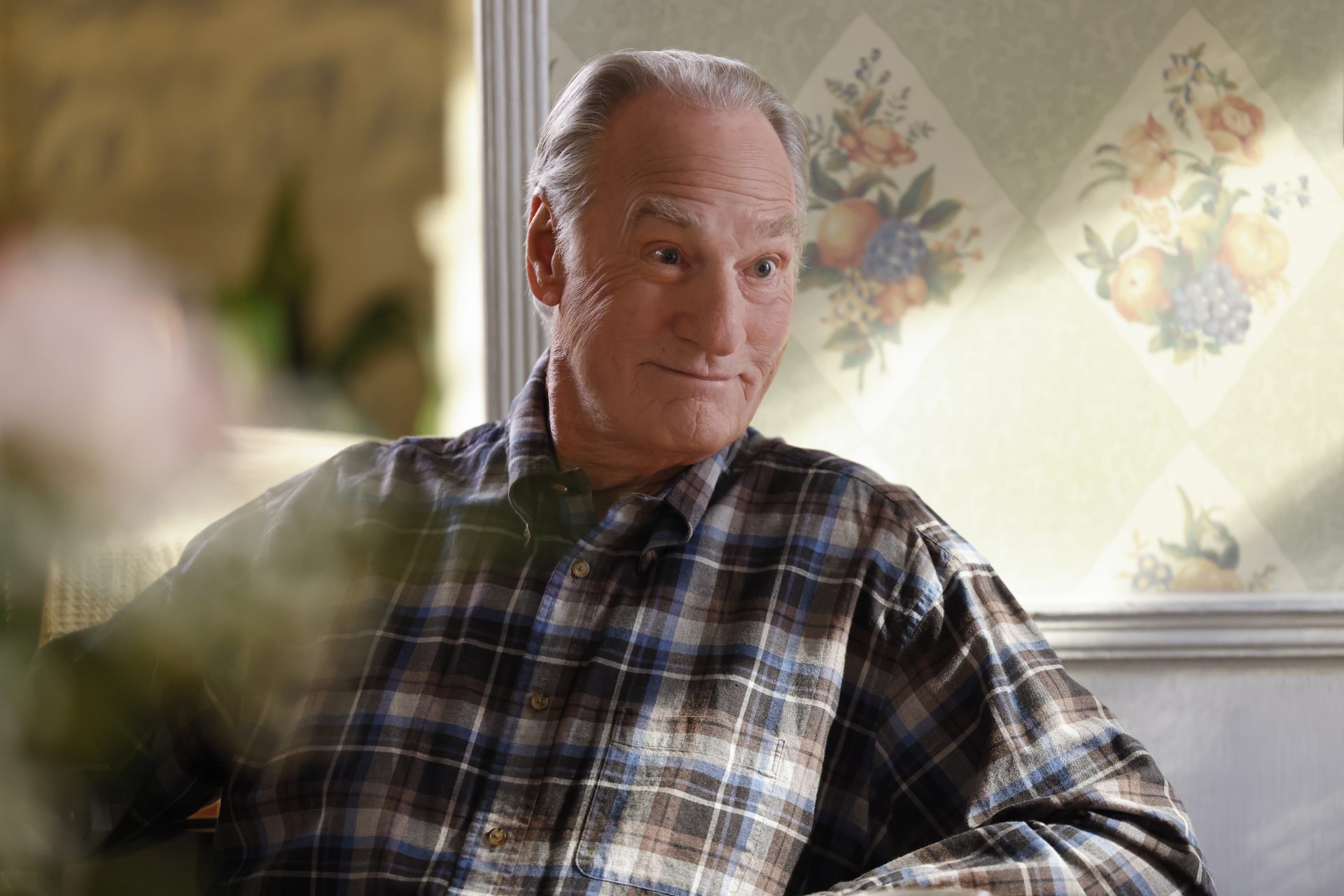 Craig T. Nelson - 4 de abril