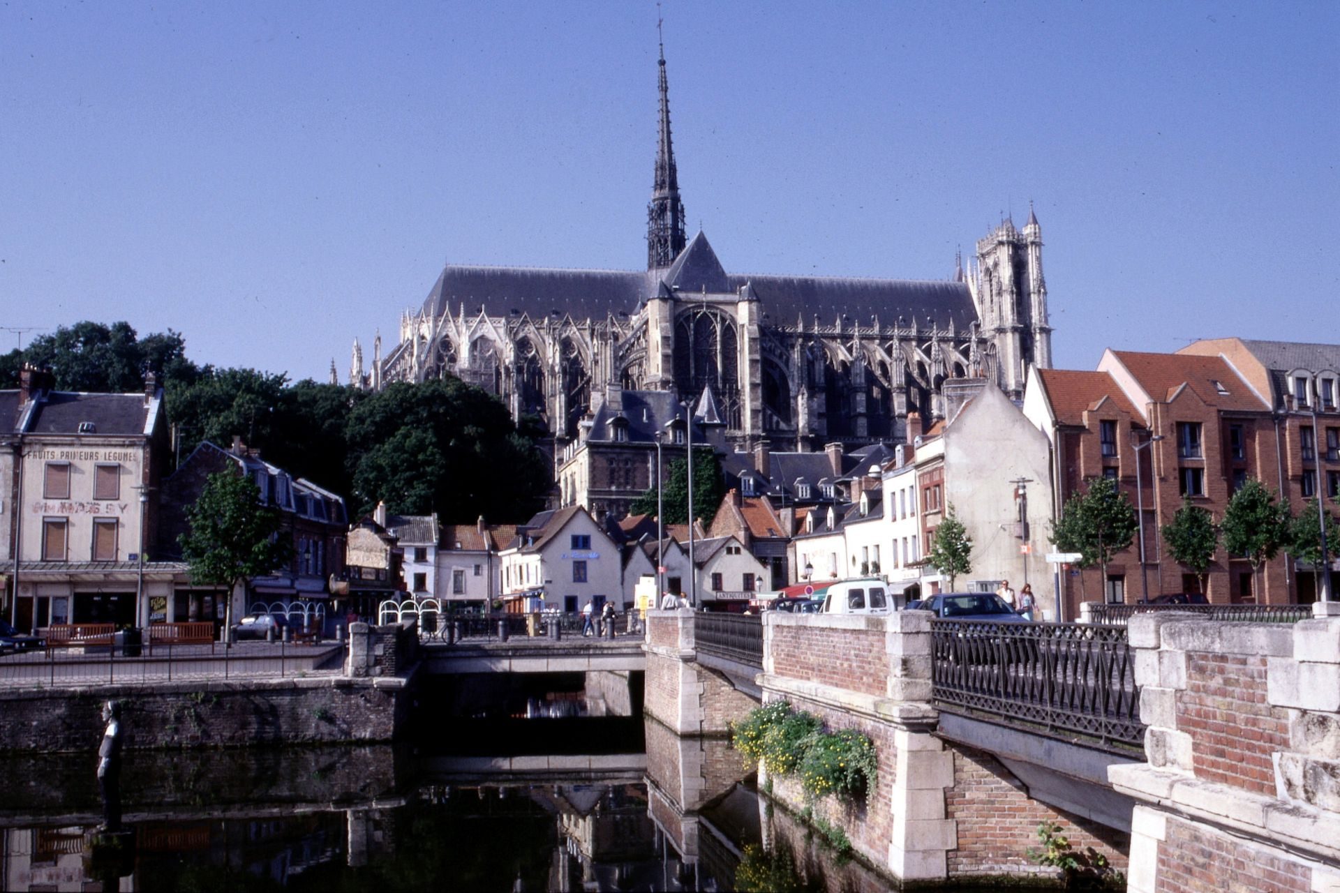 Une petite ville de province