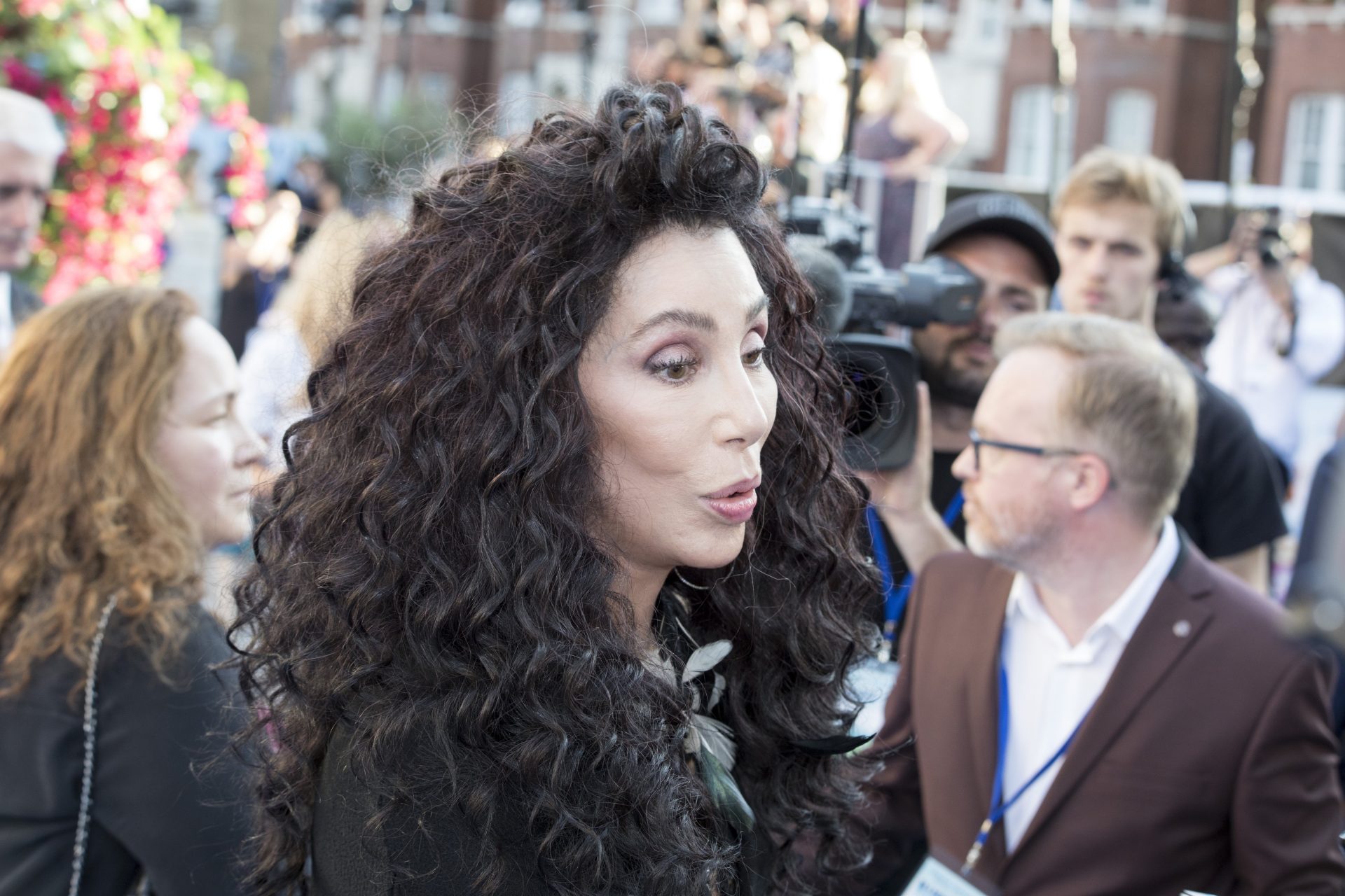 Cher leads first-ever all-female lineup at show