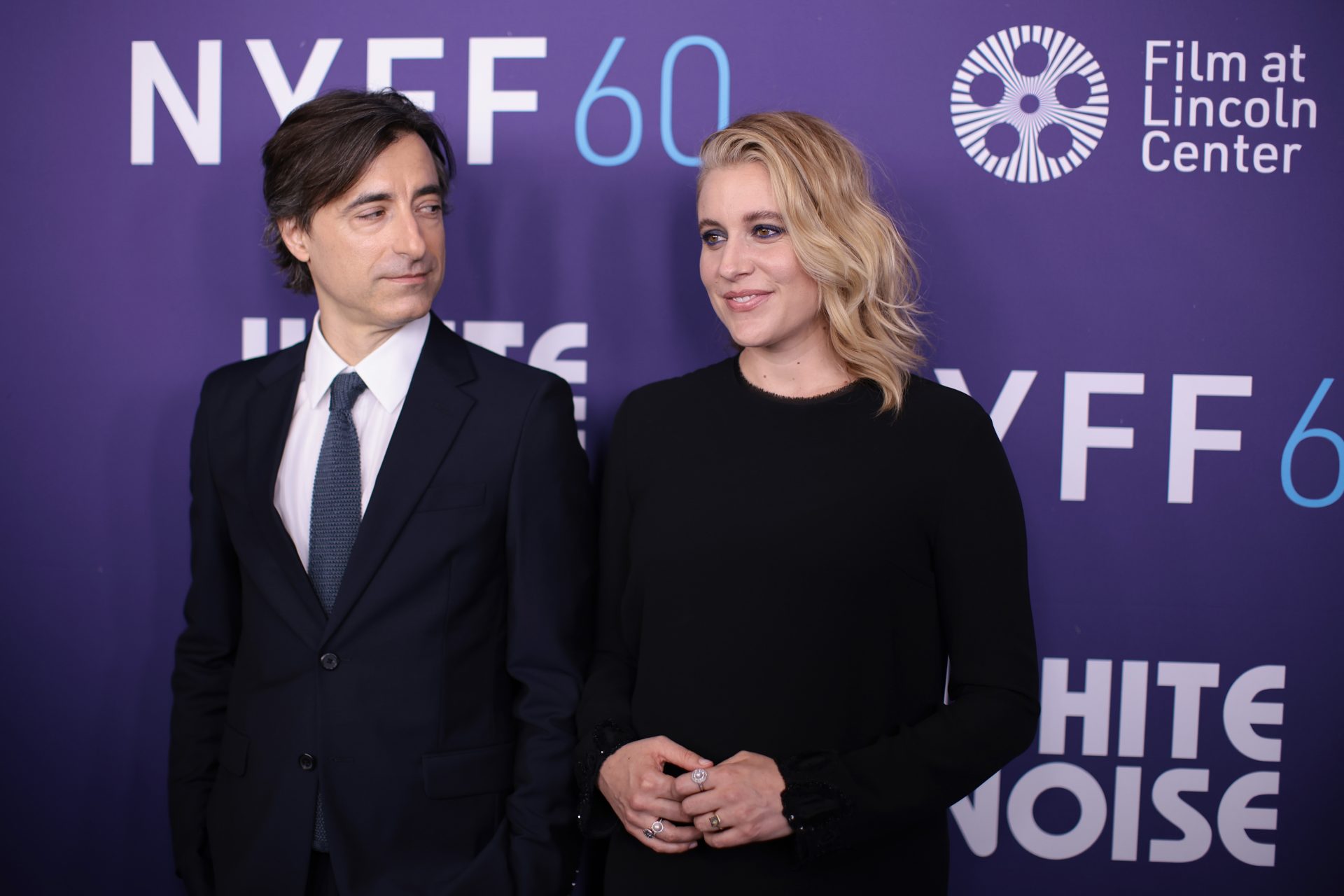 3. Tiene una relación con Noah Baumbach desde 2011.