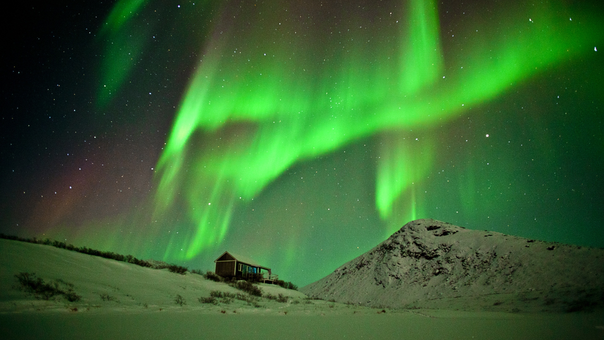 Algo está pasando: la verdad sobre las extrañas auroras boreales recientes