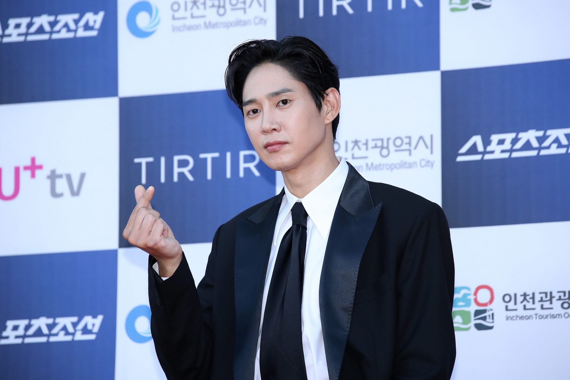 Korea's favorite TV villain: 'Queen of Tears' and 'Squid Game' actor Park Sung-hoon