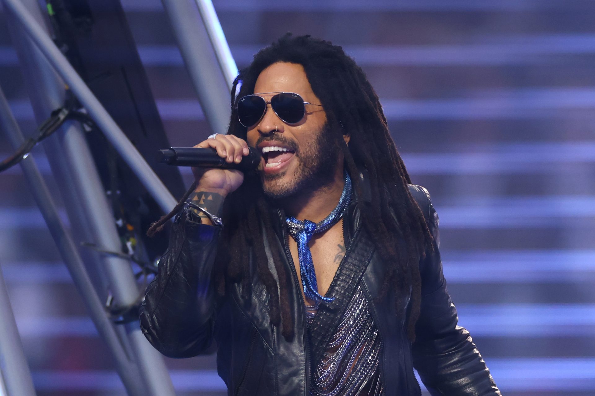 Lenny Kravitz' lifestyle is not what you'd expect
