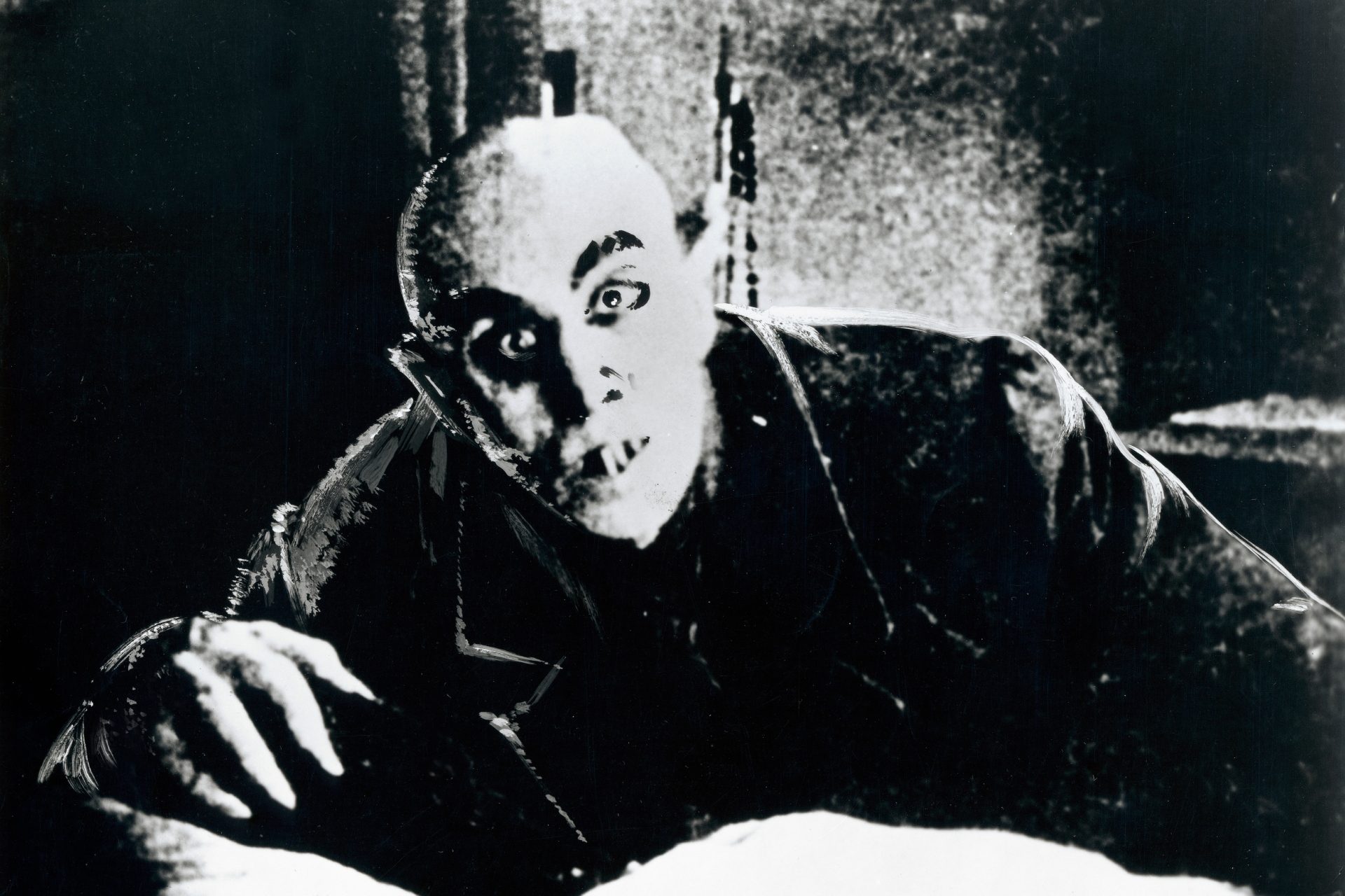 What made 1922’s 'Nosferatu' a cult classic?