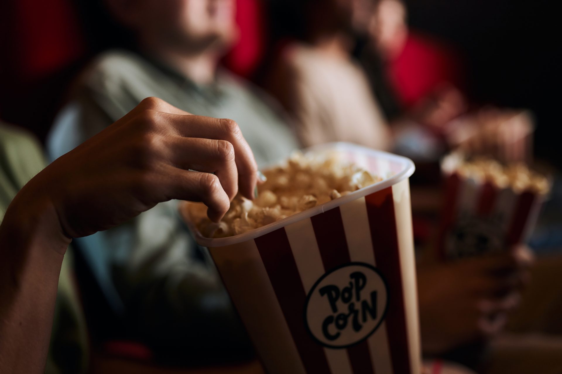 Insolite : pourquoi donc mange-t-on du pop-corn au cinéma ?