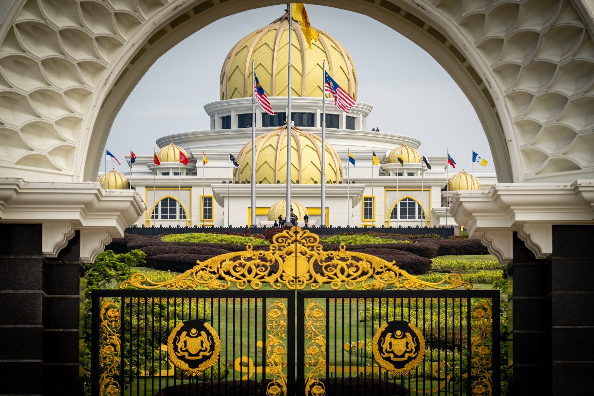 Becoming overall Sultan of Malaysia