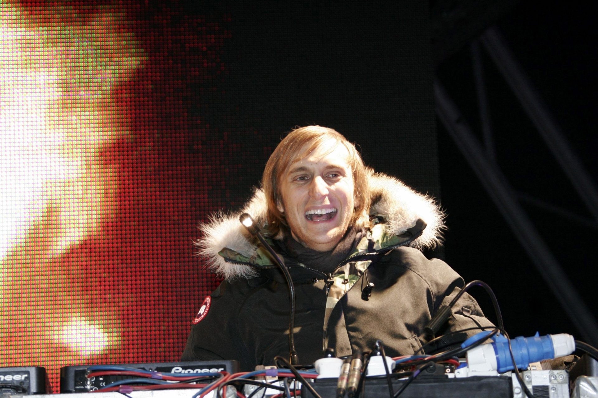 David Guetta est méconnaissable ! Découvrez son incroyable métamorphose