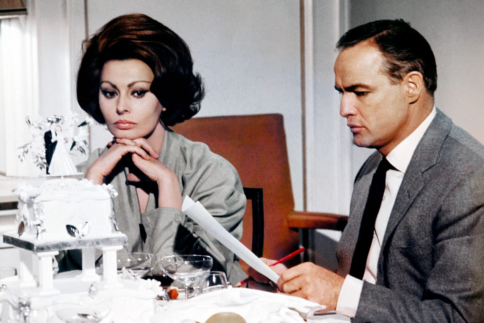 Sophia Loren y Marlon Brando en 