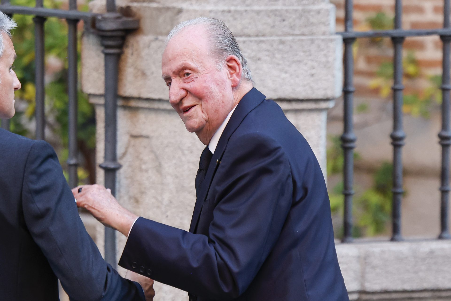 ¡Escándalo Real! Revista neerlandesa revela fotos secretas de Juan Carlos I con Bárbara Rey