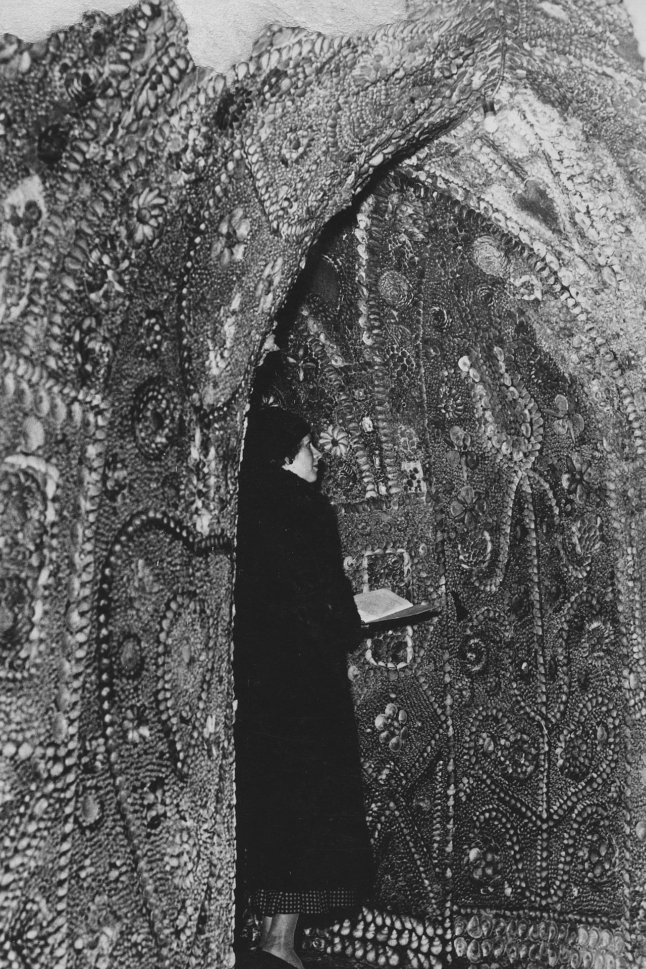 Le Shell Grotto