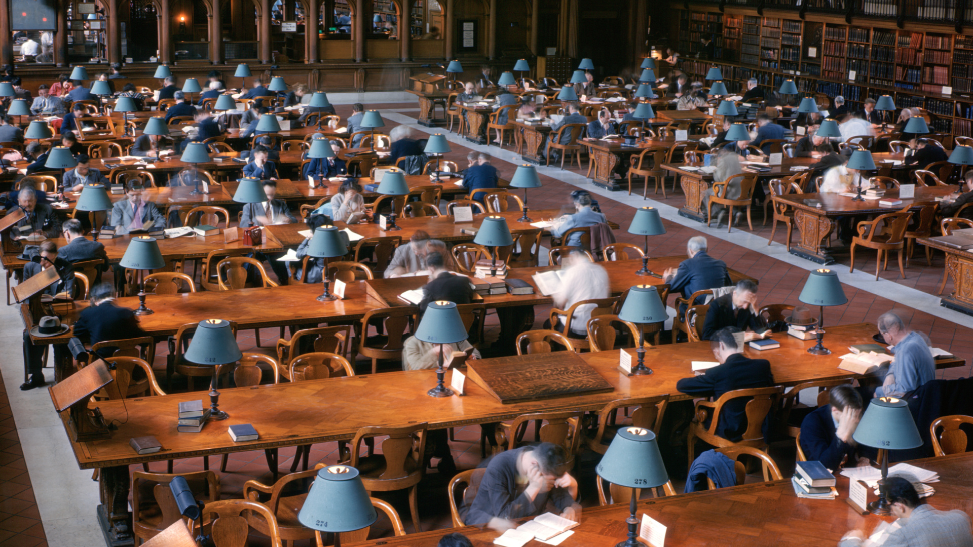 Estudiaba por la noche en la Universidad del Sur de California