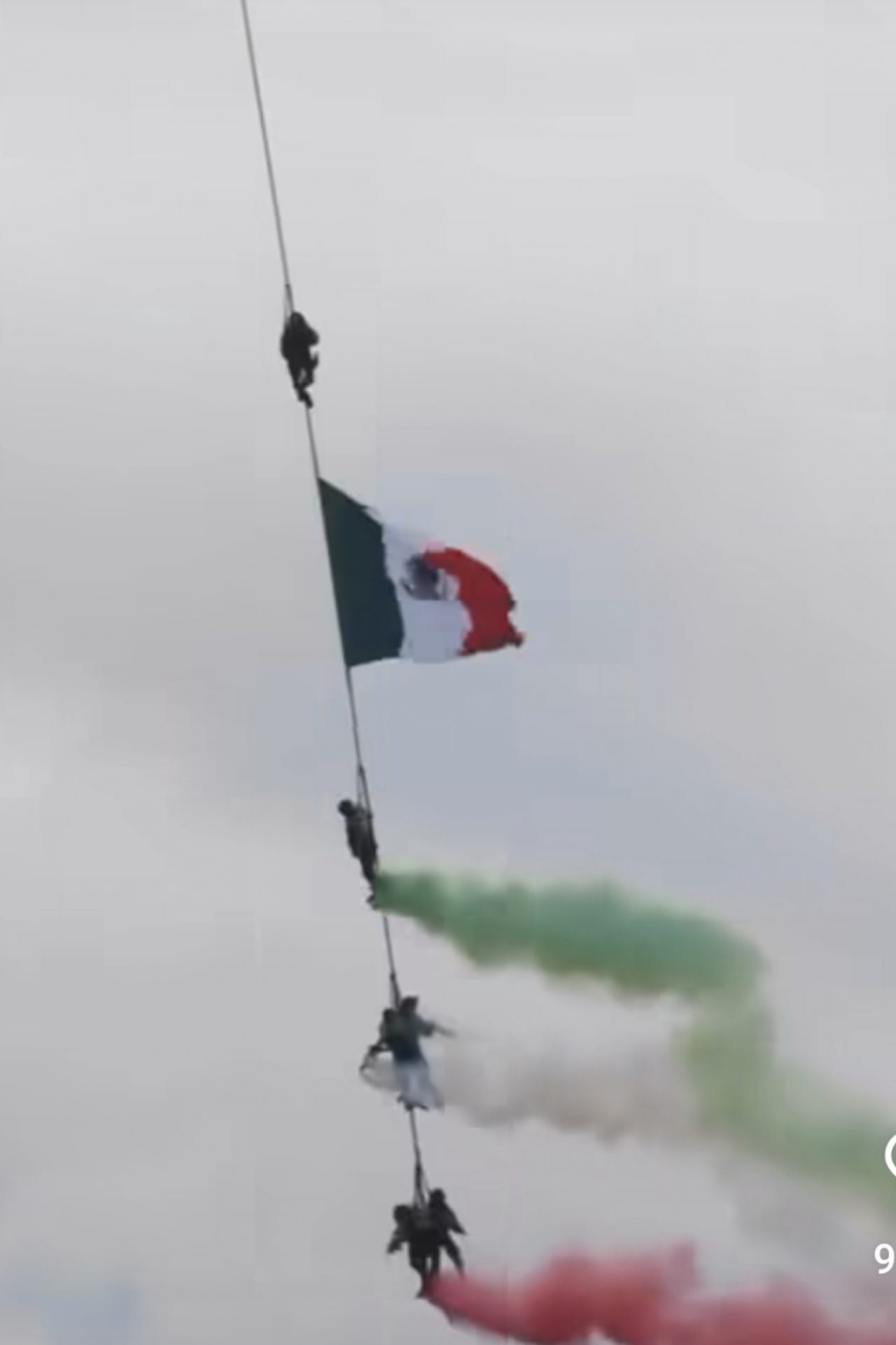 Orgullo en el aire