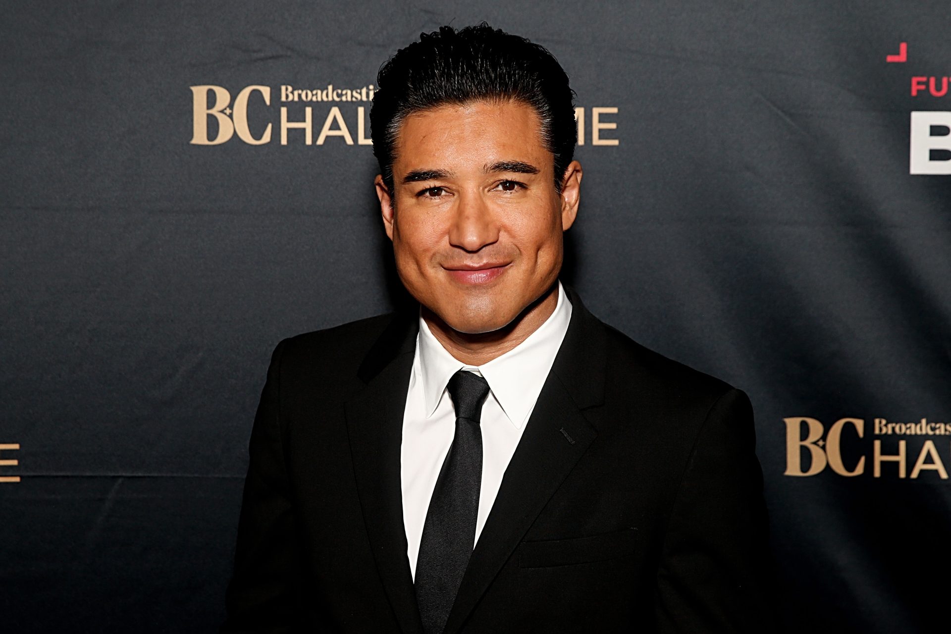 Mario Lopez conducirá la final de Miss Universo 2024