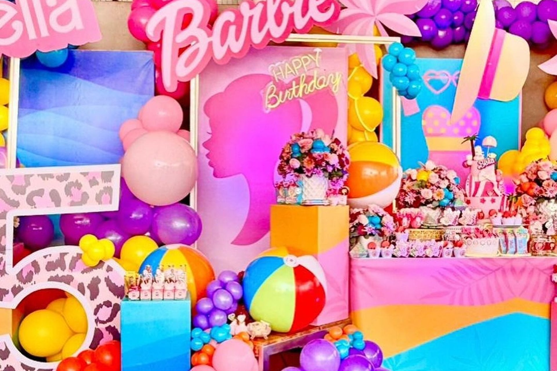 Una fantástica 'Barbie Pool Party'