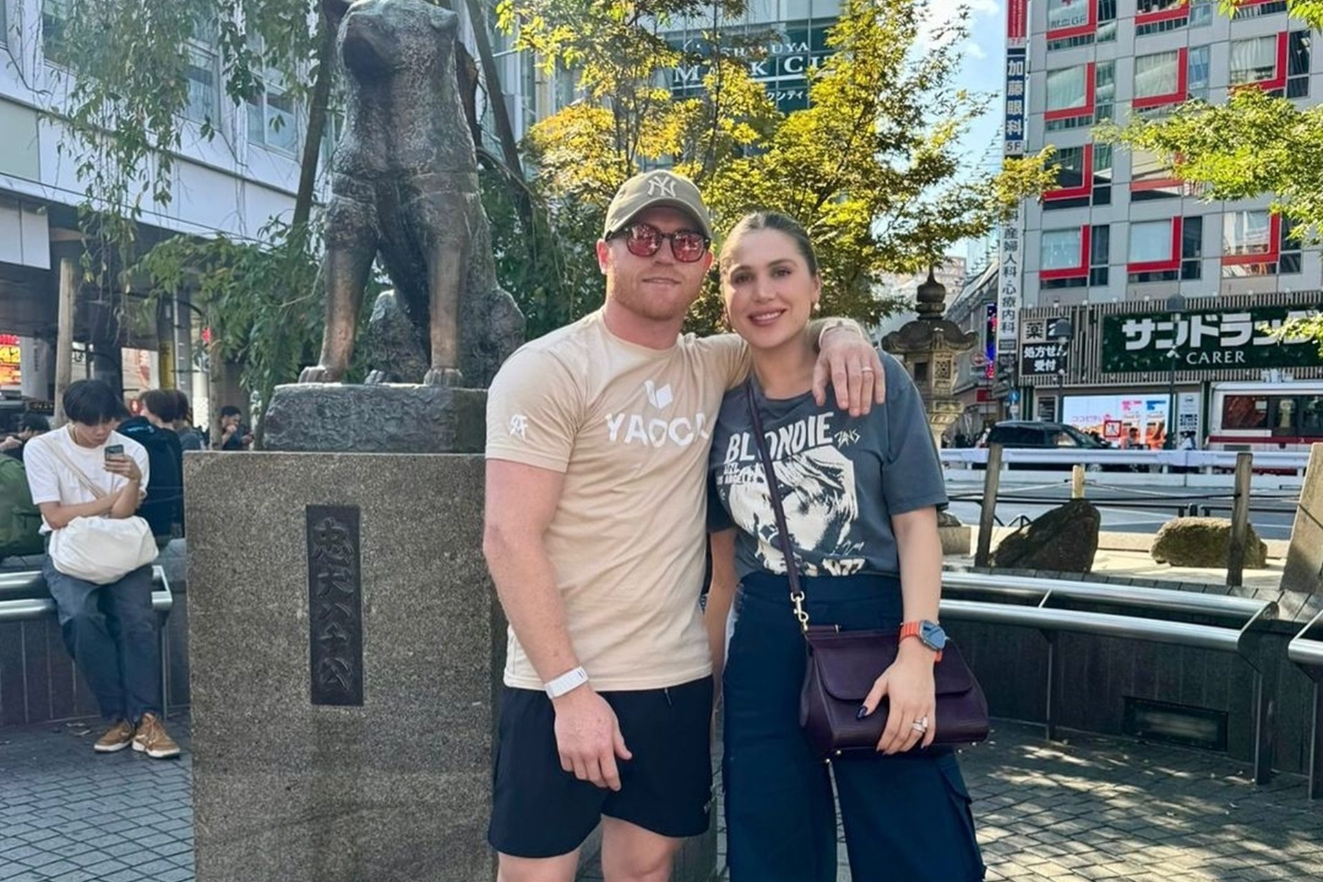 Con el famoso Hachiko 