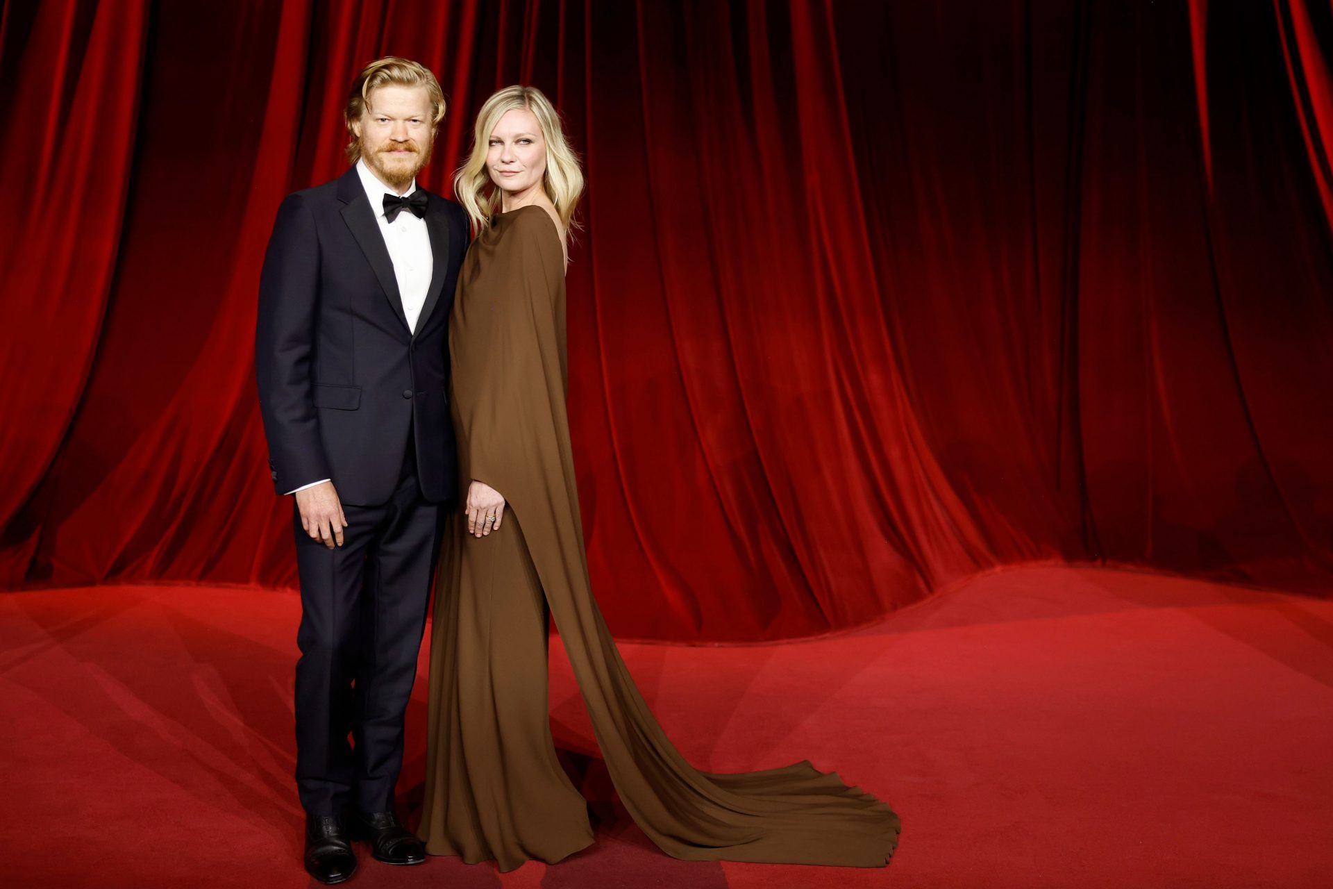 Kirsten Dunst y Jesse Plemons