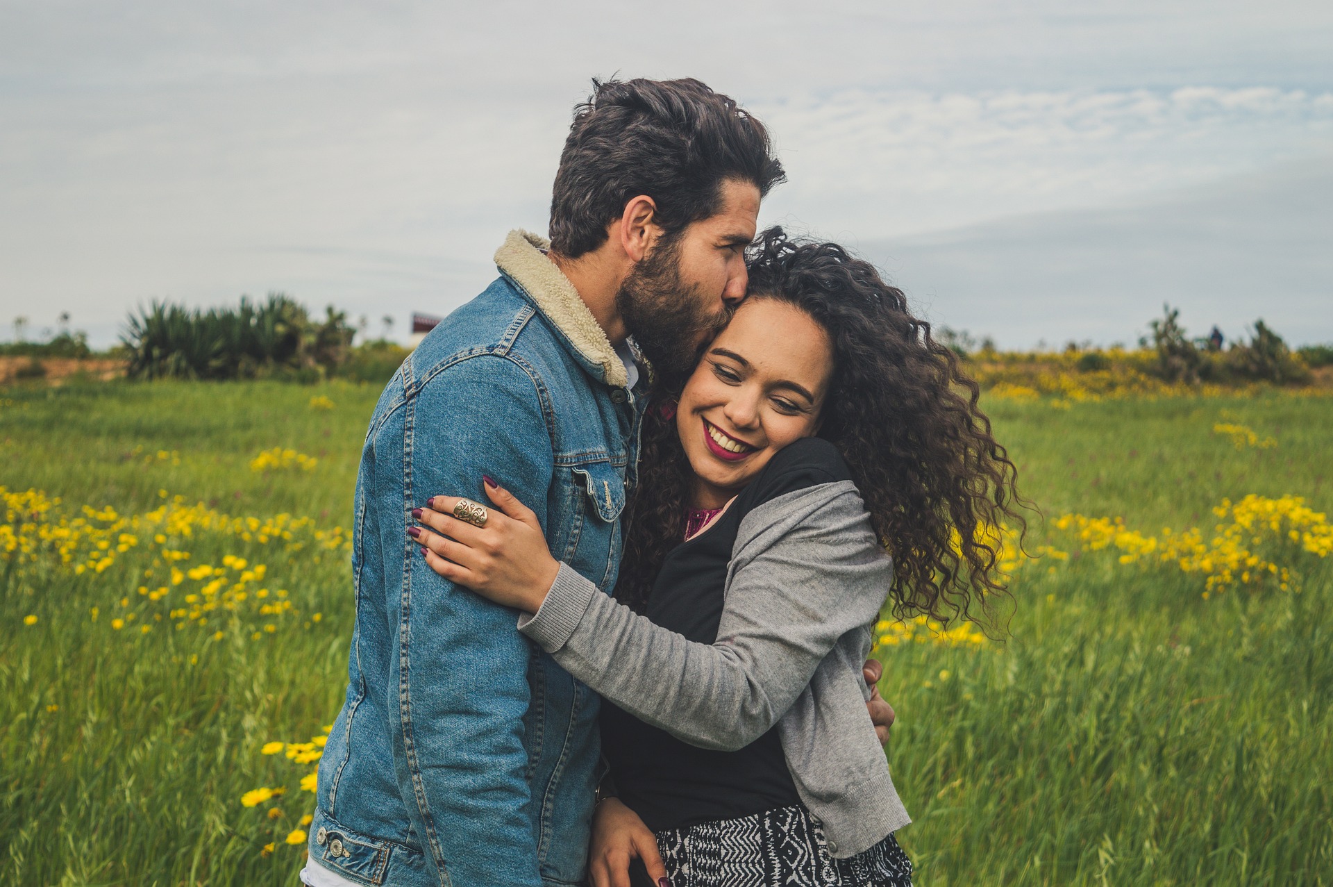 ¡Alerta de nueva tendencia en el amor! Las parejas 'LAT' están arrasando