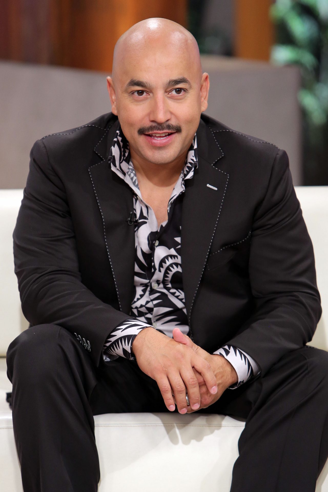 Lupillo Rivera sorprendió a un fan 