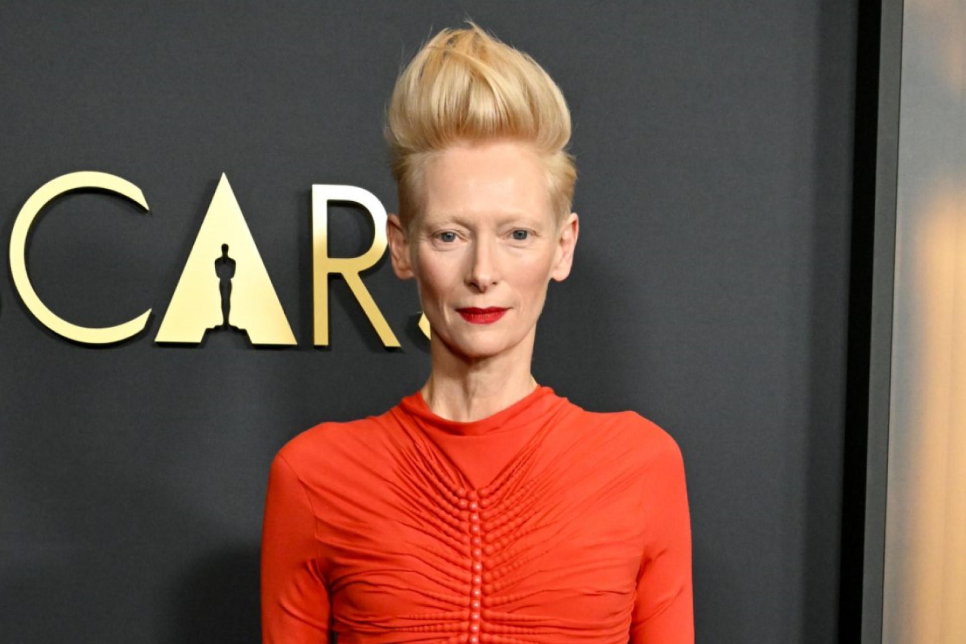 Fashion at the Governors Awards: a colorful display by the stars