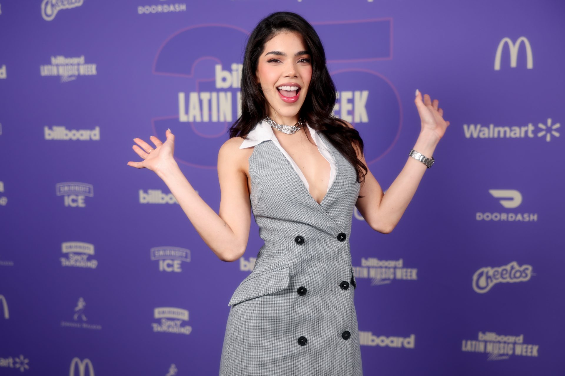 Influencer mexicana con un total de 56.5 millones de seguidores