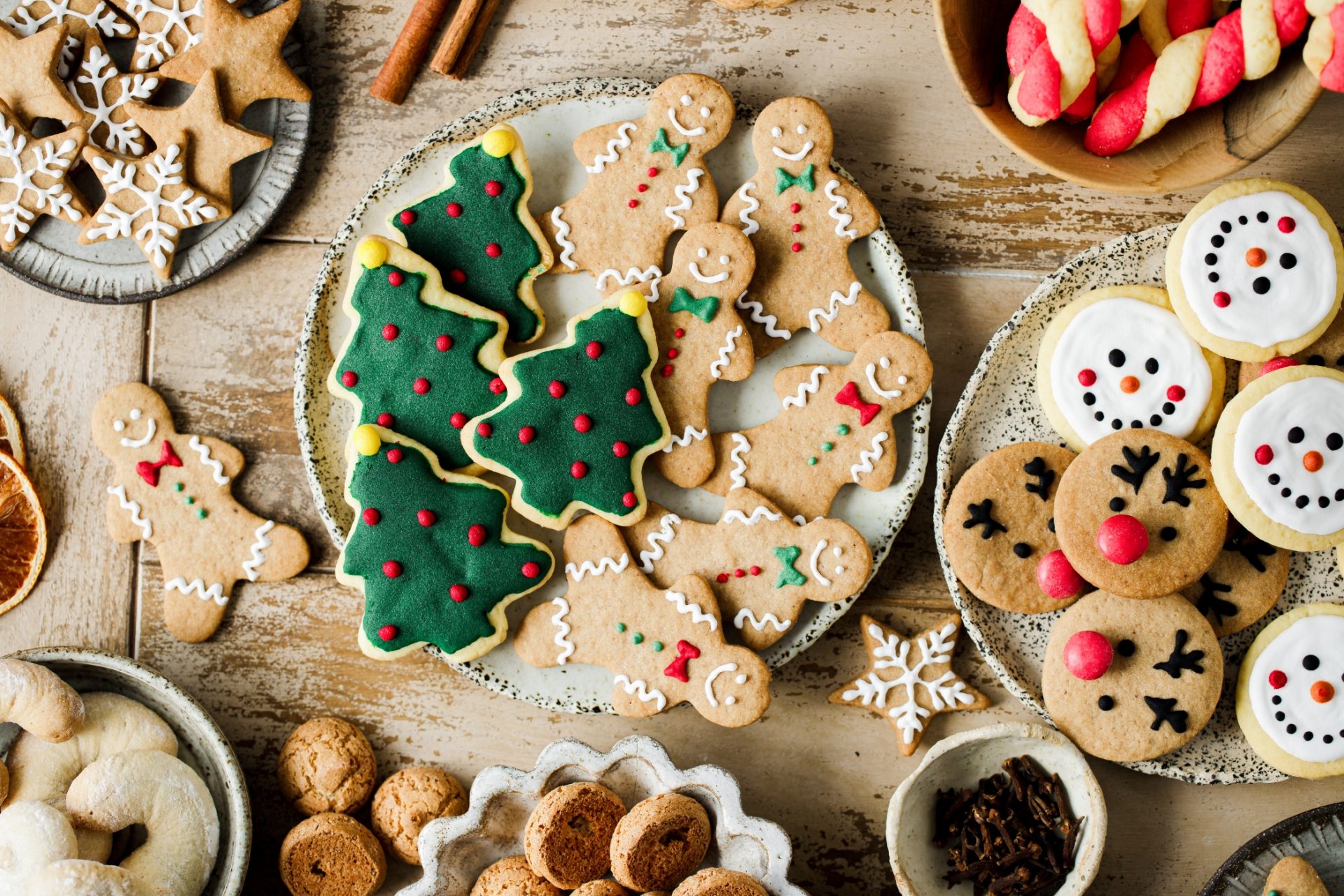 30 mouth-watering Christmas sweets from around the globe