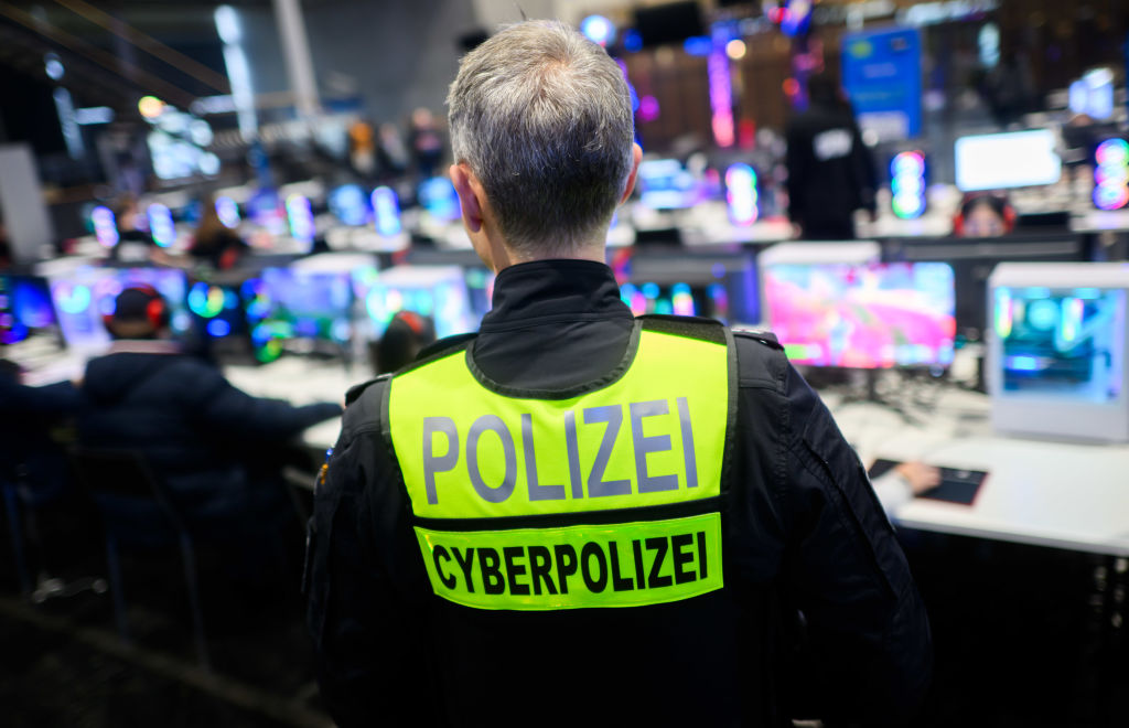 Deutschland im Kreuz der Cyberterroristen: der Staat und die Unternehmen müssen die Netze besser schützen