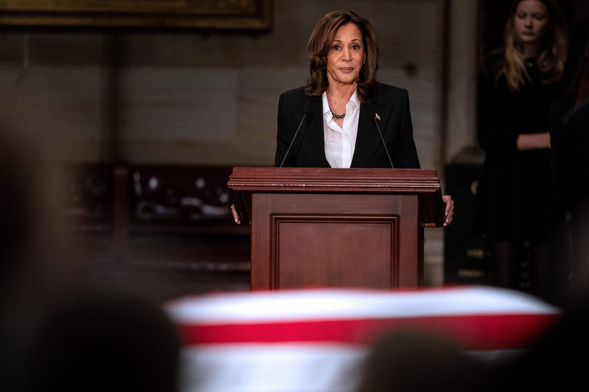 Equilatan liderazgo de Sheinbaum al de mujeres como Kamala Harris 